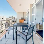 Luxury Beachfront Apartment In Blouberg, 304 The Waves