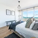 Luxury Beachfront Apartment In Blouberg, 304 The Waves